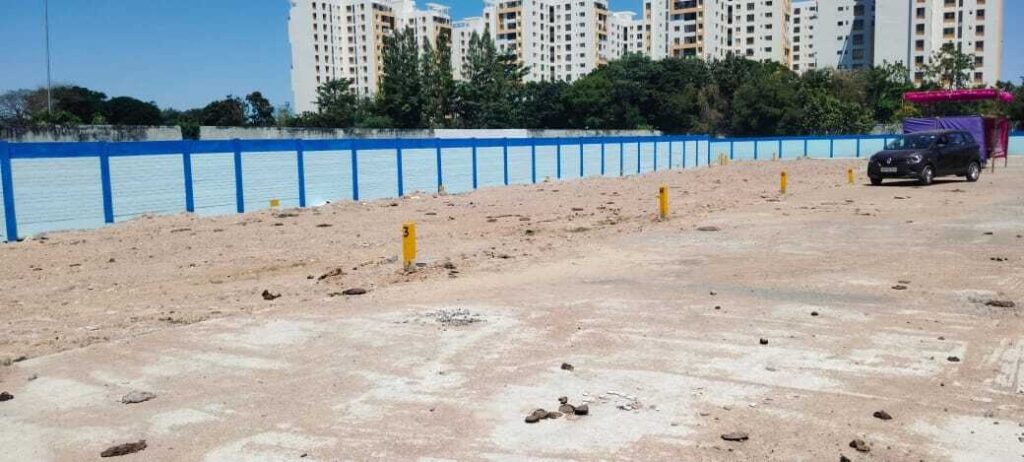 V Square tech city plot