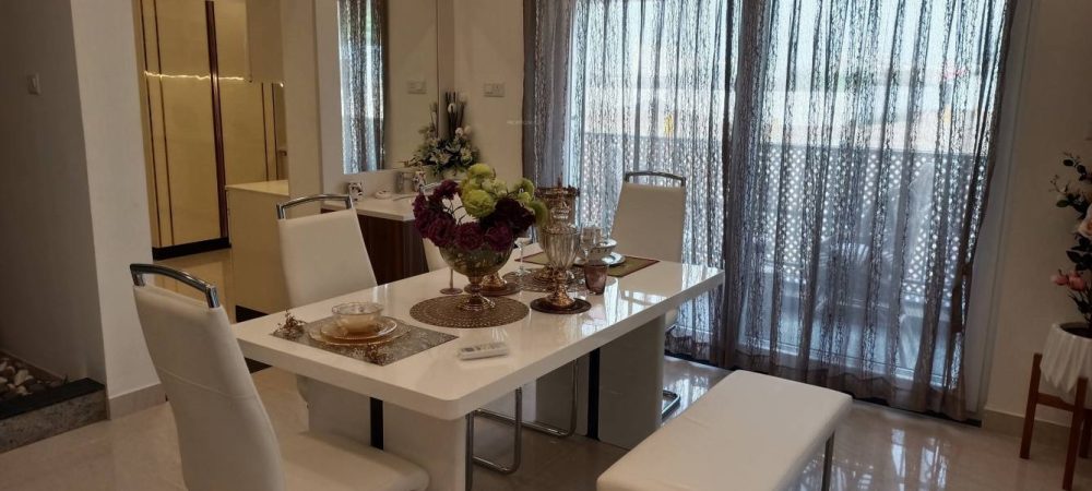 Silicon Valley Dining Area