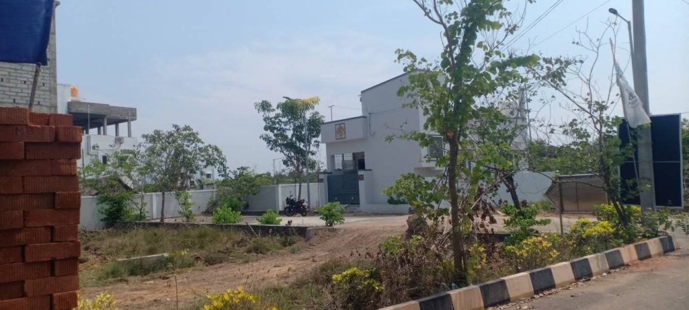 blooming garden plot 17