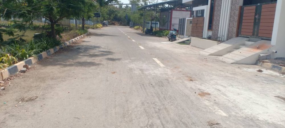 blooming garden plot 4