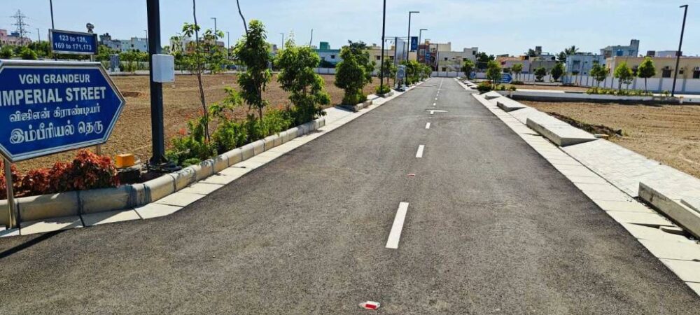 grandeur internal roads footpaths 2