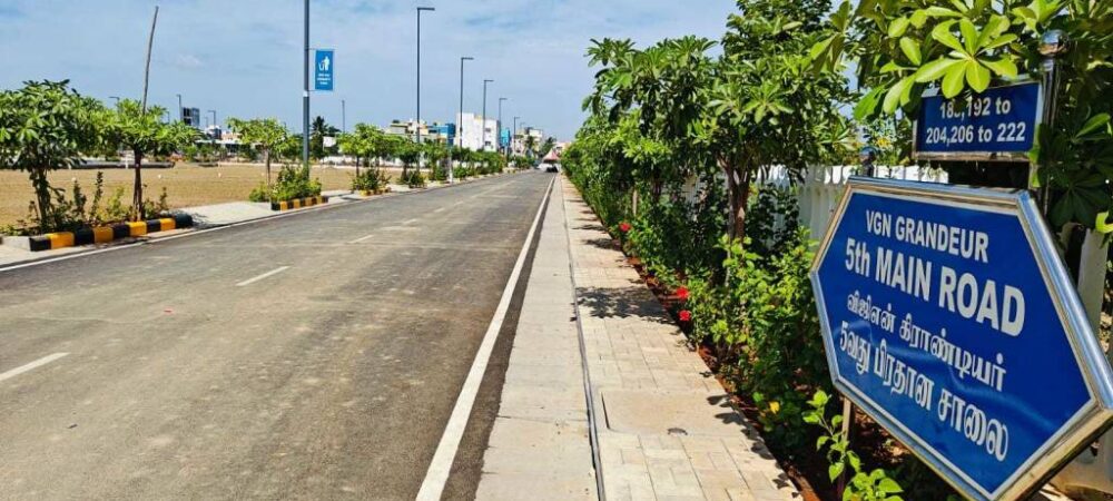grandeur internal roads footpaths