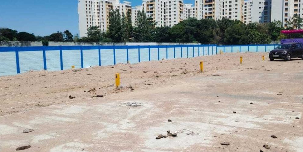 V Square tech city plot